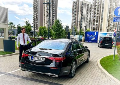 Luksuzni prevoz putnika u Beogradu Mercedesom S klasa